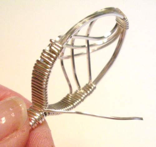 Judy Larson's Art Deco Wire Wrapped Pendant - , Classic Wire Jewelry, Wire Wrapping, Wrapping, Wire Wrapping Jewelry, wrap the short wrap wire around the bezel